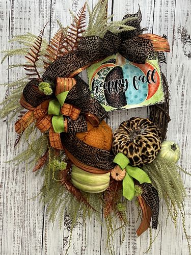 Customer photo review of Wreath Sign, Happy Fall Pumpkin, Fall Sign, 8"x10" Metal Sign DECOE-996, DecoExchange, Sign For Wreaths
