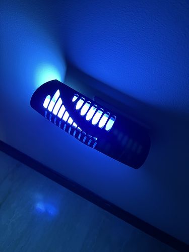 Customer photo review of Shieldeck® WallTrap - Plug-In Indoor Flying Insects Smart UV Trap