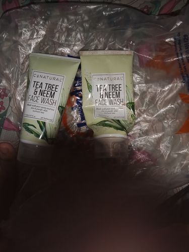 Customer photo review of Tea Tree & Neem Face Wash