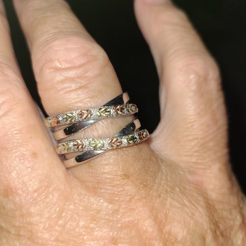 Customer photo review of Many Leaves on Sterling Ring - Black Hills Gold