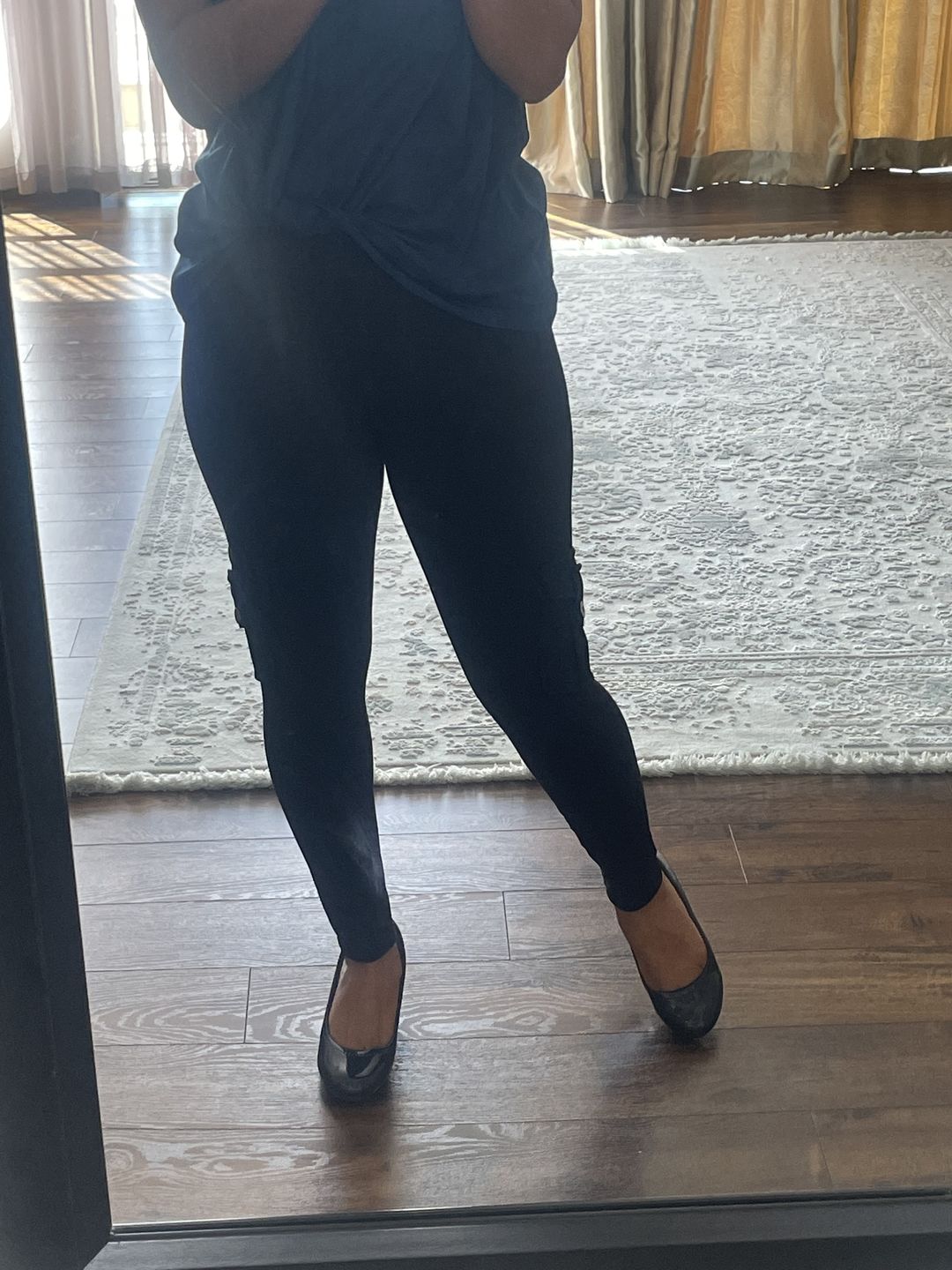 Customer photo review of Shapewear TNG Cargo Leggings - Black