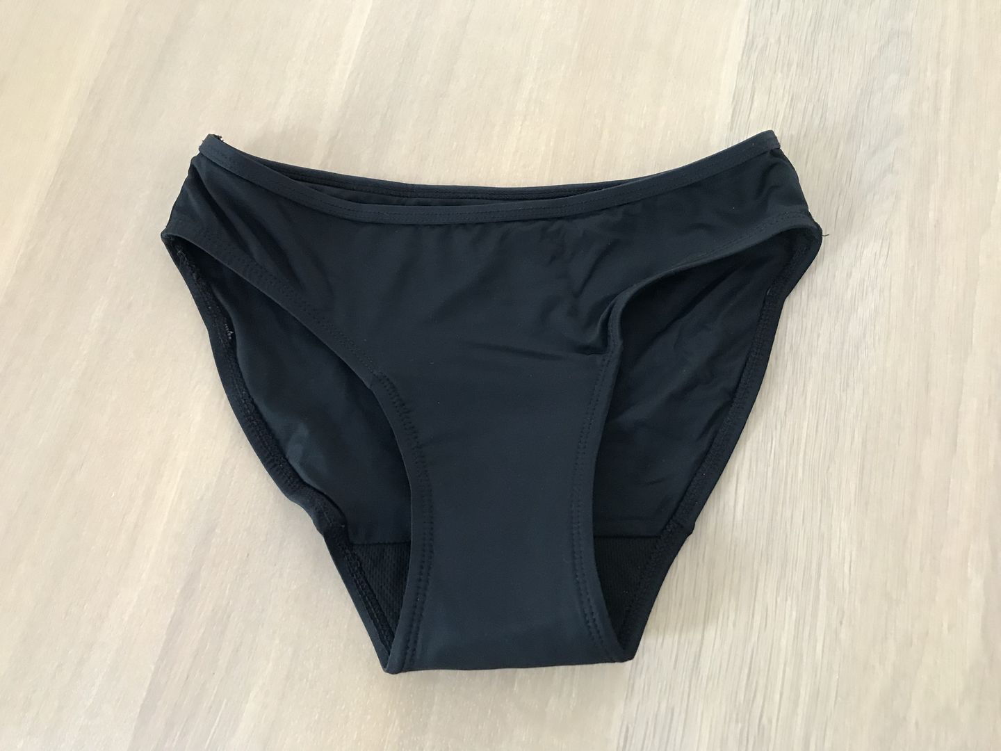 Customer photo review of Maillot de bain menstruel Nora