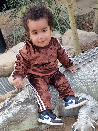 Customer photo review of Velvet Set - Brown