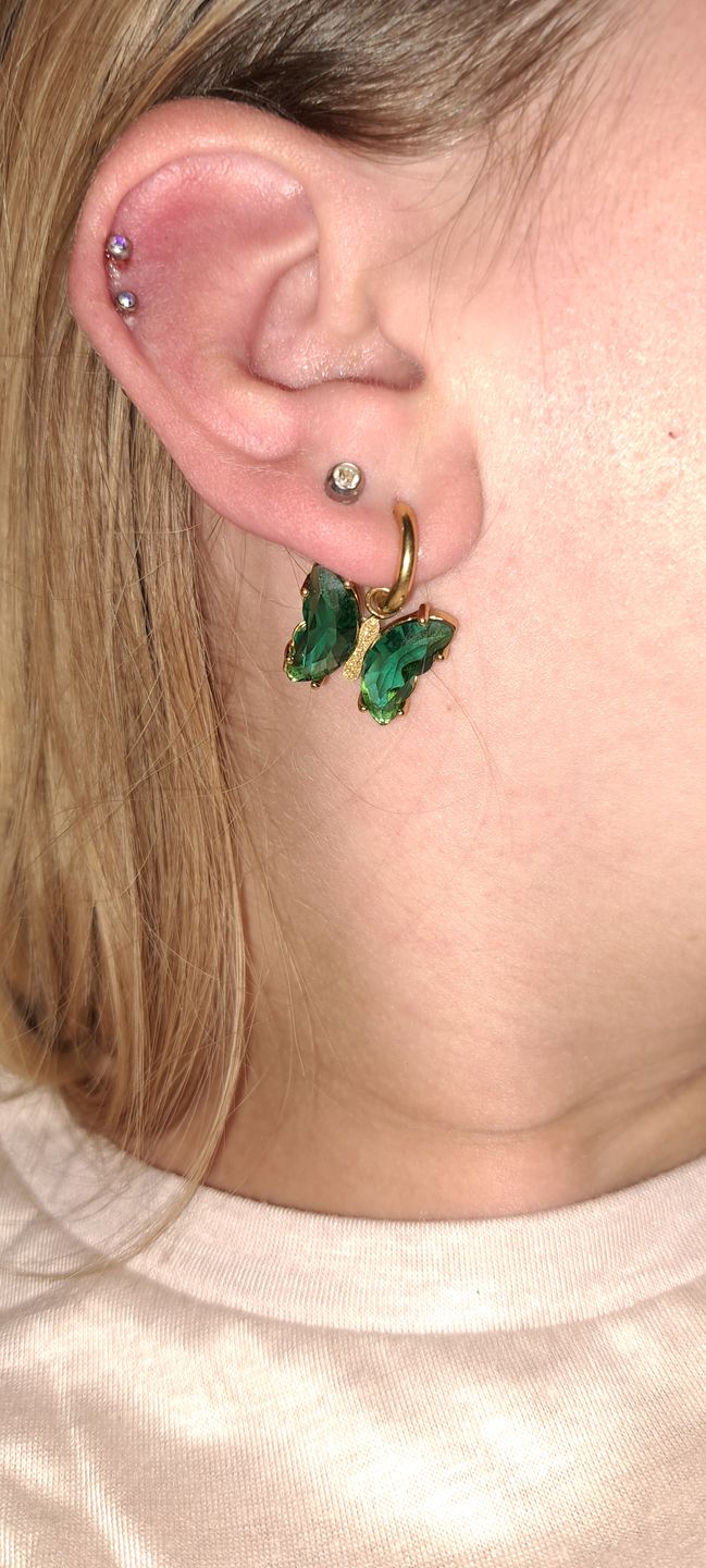 Customer photo review of Butterfly Ohrringe | 18K vergoldet