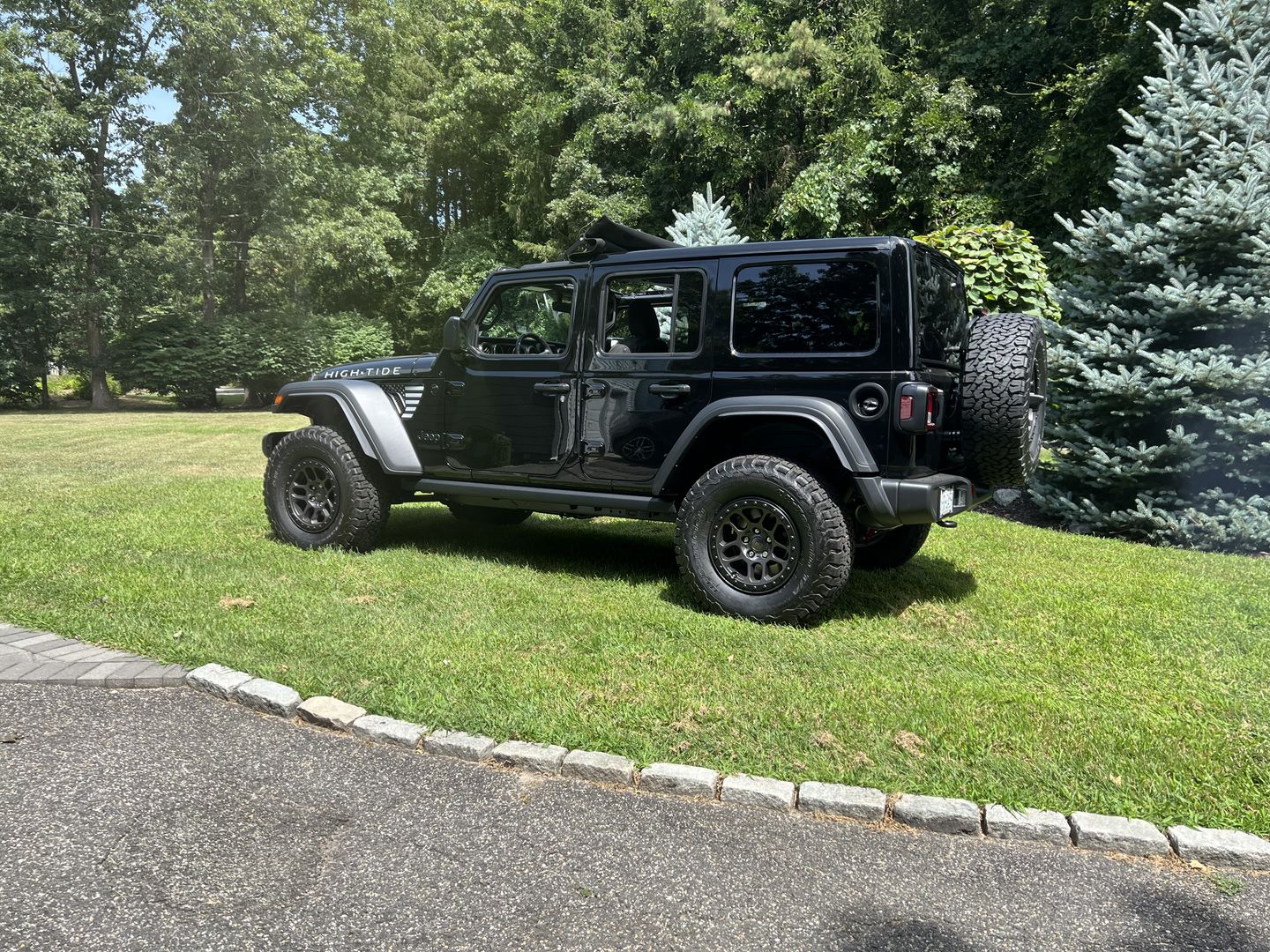 Customer photo review of FLAG - Fender Vent Premium Wrap Decal for Wrangler and Gladiator