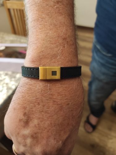 Customer photo review of Gold Stability Bracelet