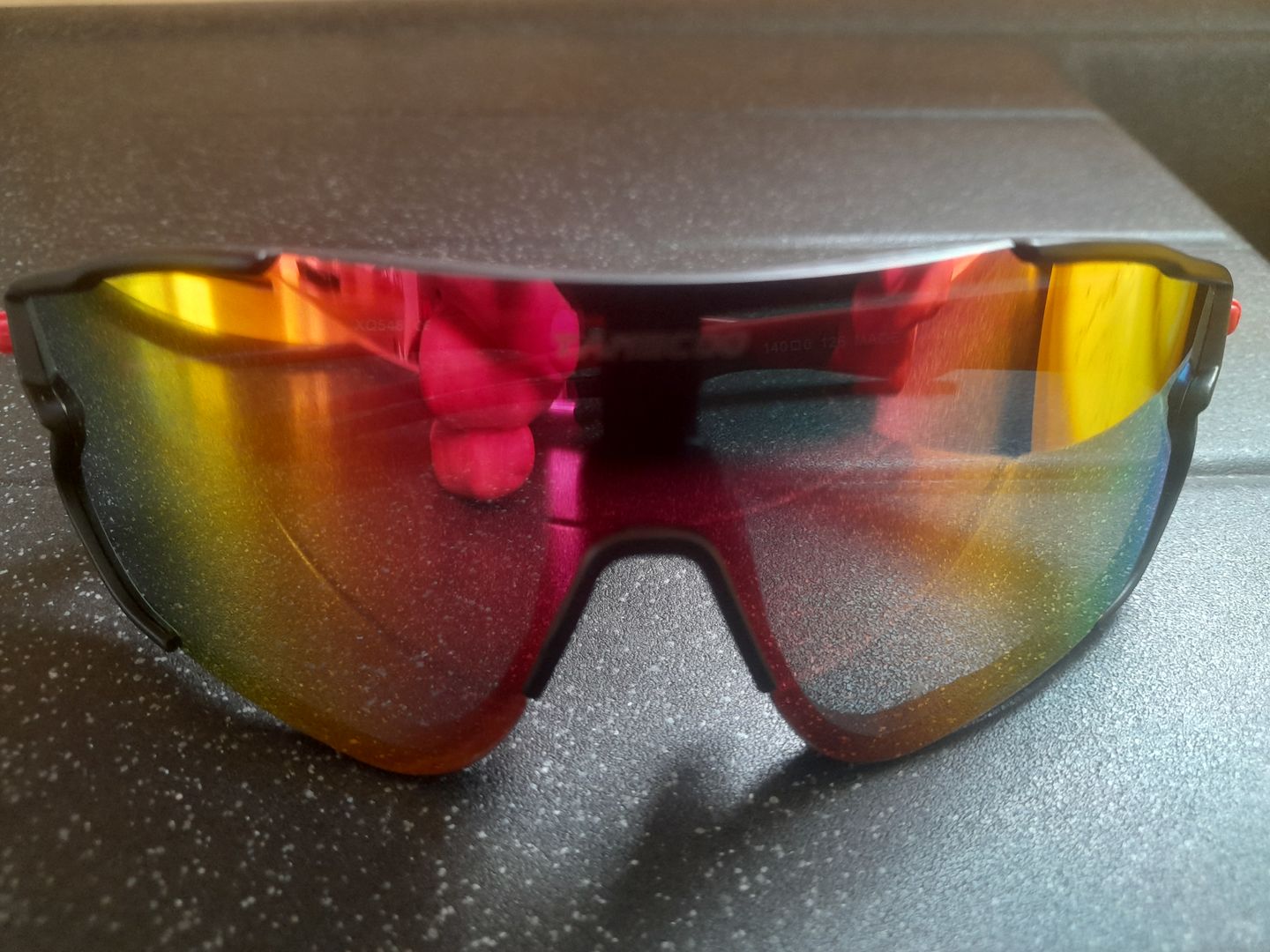 Customer photo review of Lunettes polarisées pour Cyclisme Rouge - OPTIMAX