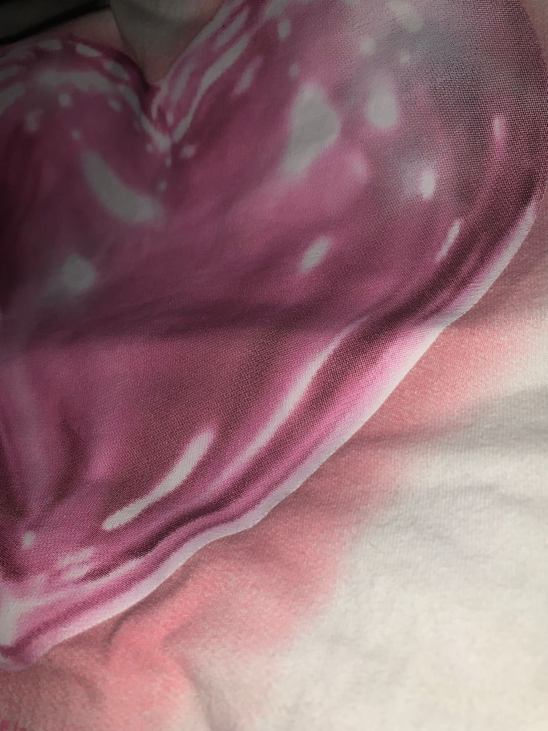 Customer photo review of Aelfric Eden Love Balloon Graphic Tee