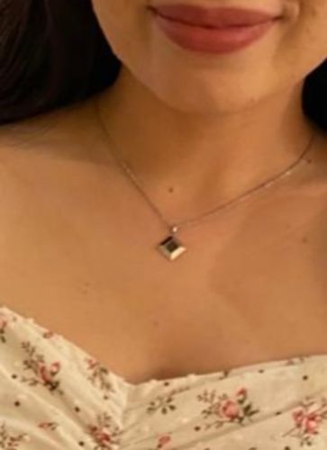Customer photo review of Classic TANAOR Necklace