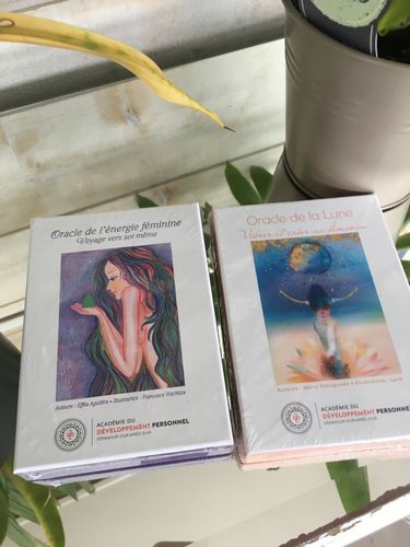 Customer photo review of Coffret Oracles de la Féminité