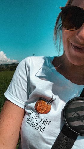 Customer photo review of APEROLLIN' - Premium Shirt Damen