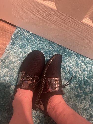 Customer photo review of Astra Sneakers - Instant Foot Pain Relief