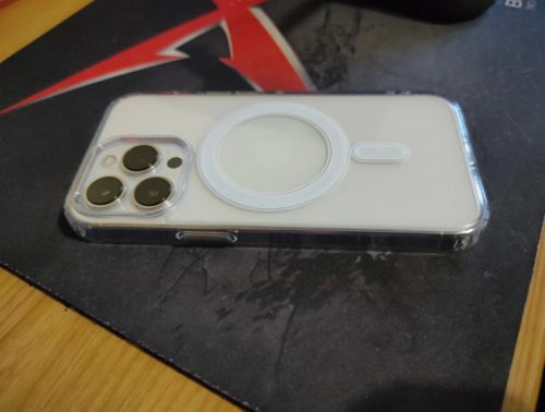 Customer photo review of iPhone Clear Case with MagSafe