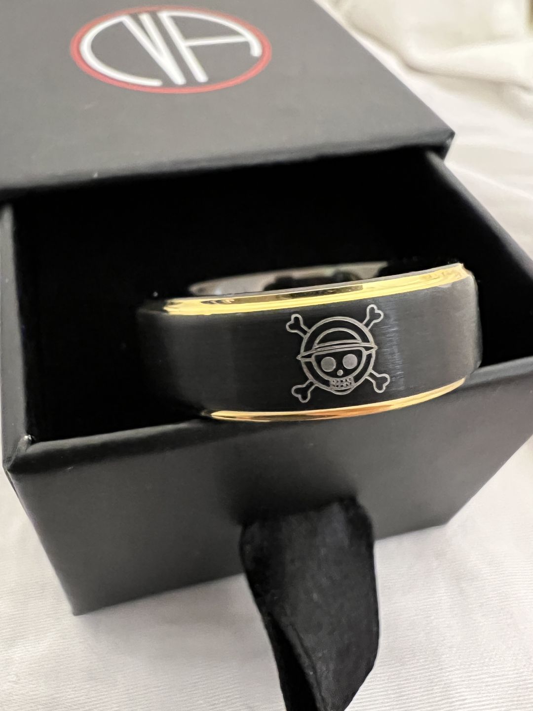 Customer photo review of [Limited Edition] 18K Gold Plated Straw Hat Pirates