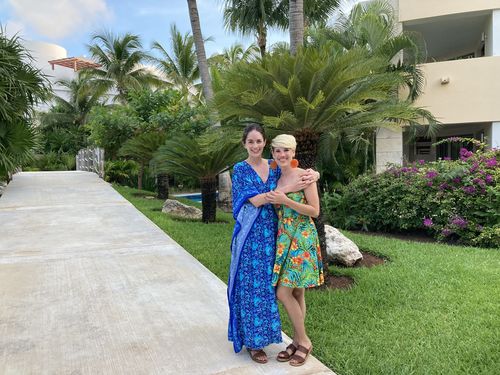Customer photo review of MARIE CINCH KAFTAN | BLUE GARDEN PRINT