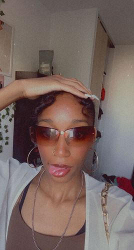 Customer photo review of Le vrai piercing Amalya