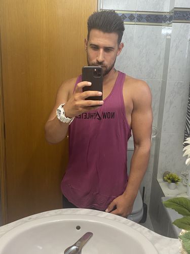Customer photo review of Elite Bamboo Stringer - Burgundy