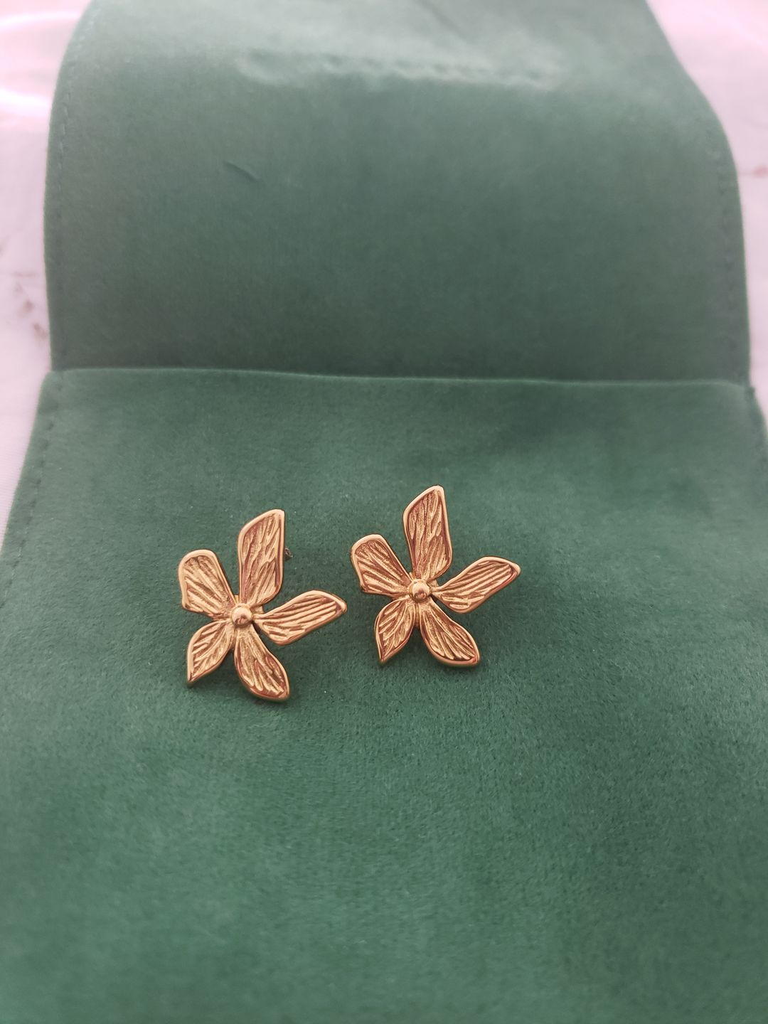 Customer photo review of Aretes Jasmine