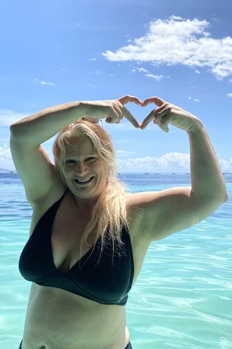 Customer photo review of 'Uplift' Plunging Bikini Top