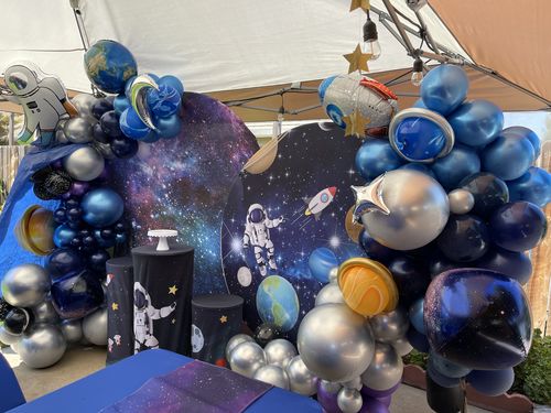 Customer photo review of Astronaut Backdrop Outer Space Photo Booth Round Backdrop Cover