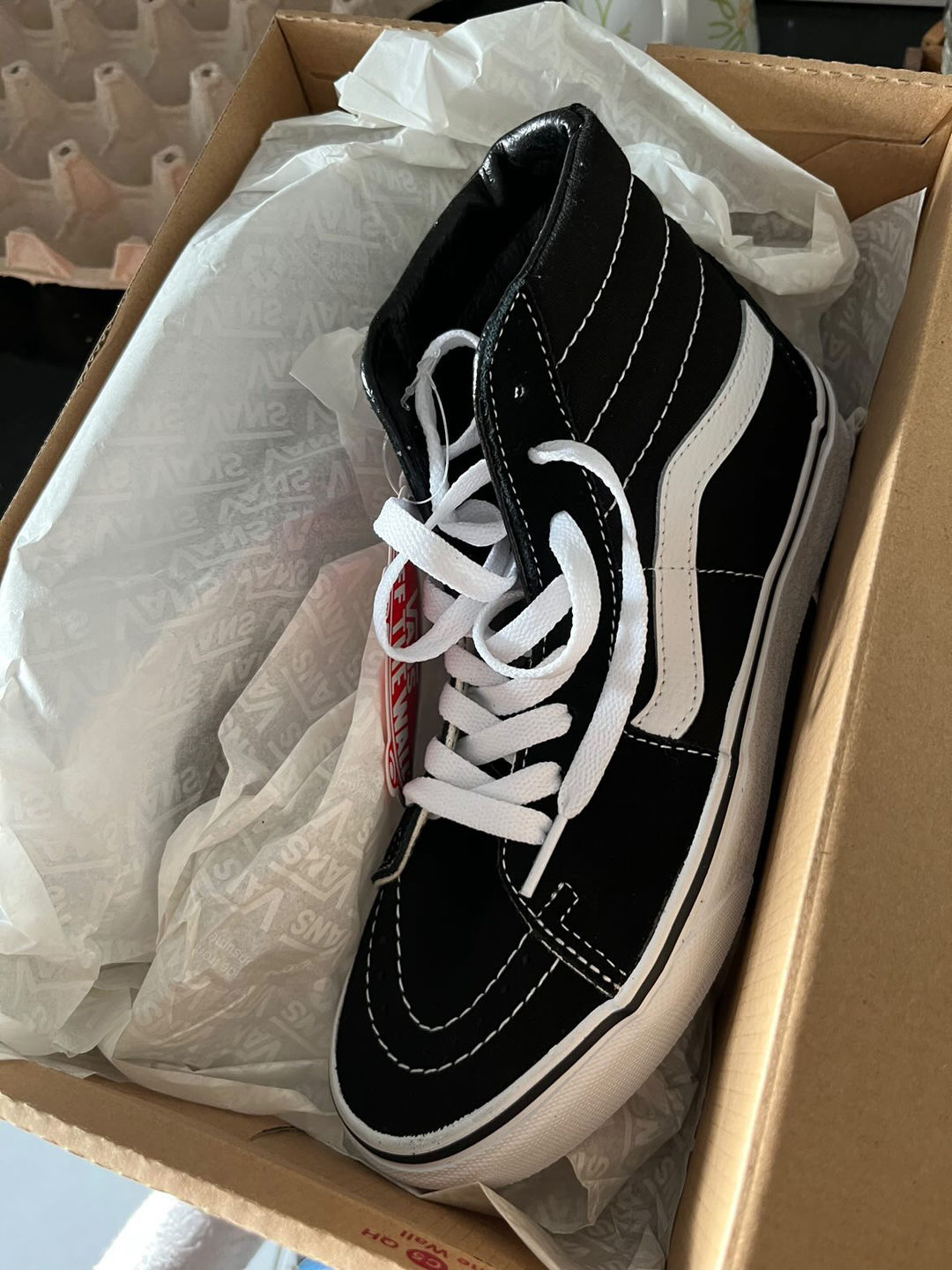 Customer photo review of Zapatilla Vans Sk8-Hi Mujer Negro
