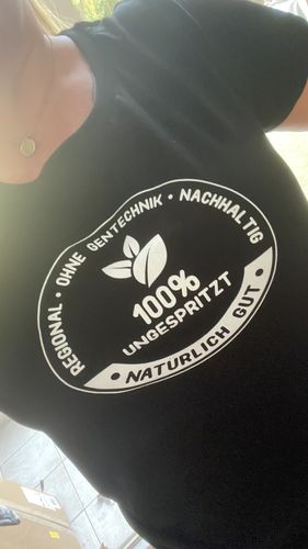 Customer photo review of DEZENTE REBELLEN ORGANIC SHIRT MÄDELS • 100% UNGESPRITZT