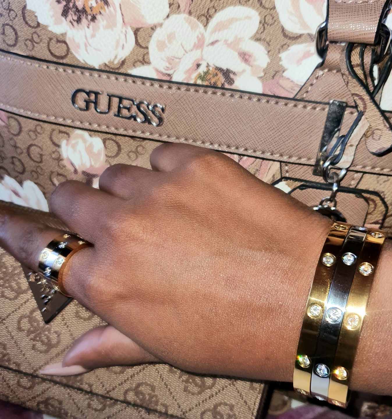 Customer photo review of IT’S DESIGNER BRACELETS | Tarnish Free | Stainless Steel | Bracelet (1 piece)