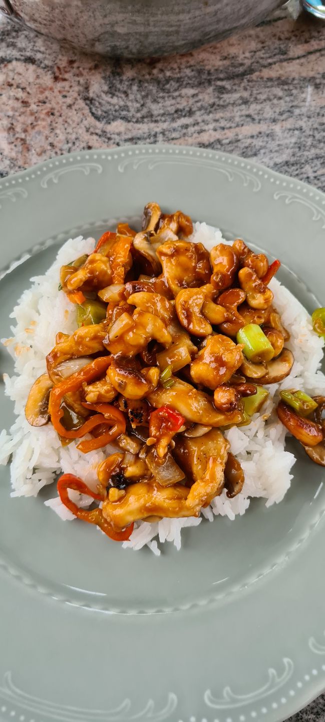 Customer photo review of Premium Thai Sauce mit 10 Rezeptkarten (für 13-15 Portionen)