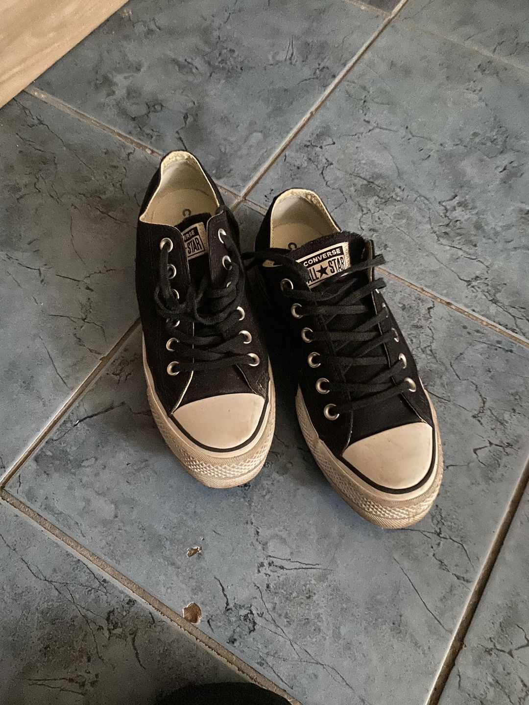Customer photo review of Zapatilla Converse Chuck Taylor Plataforma Mujer Negro