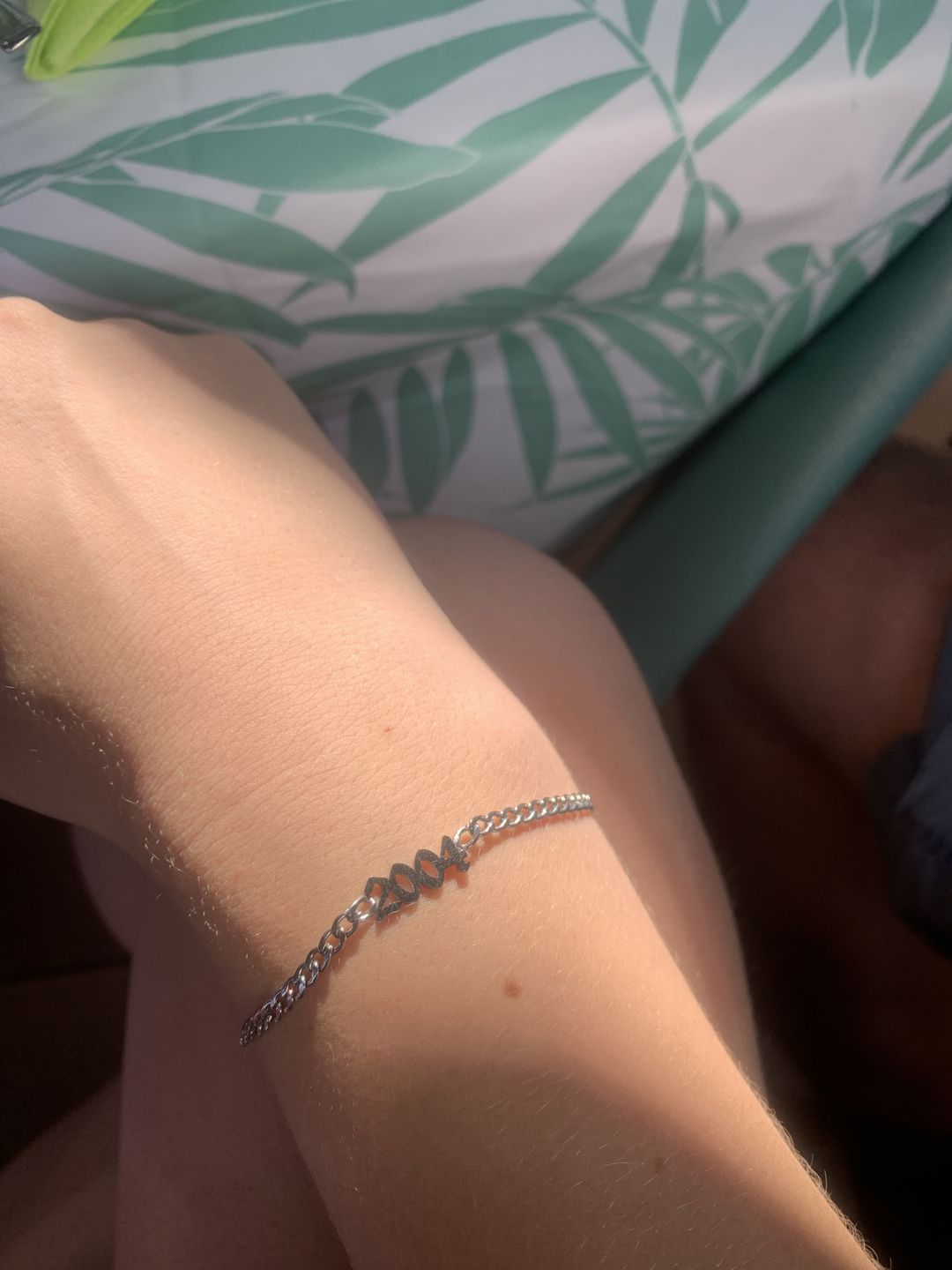 Customer photo review of Jahreszahl Armband | 18K vergoldet