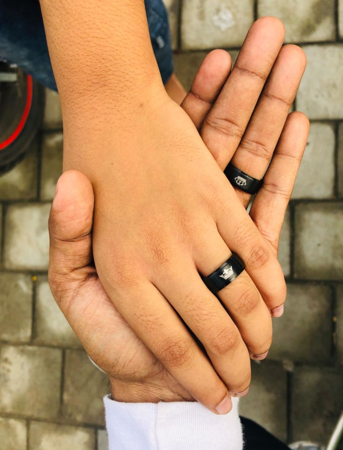 Customer photo review of 'Demure Rose' Rings