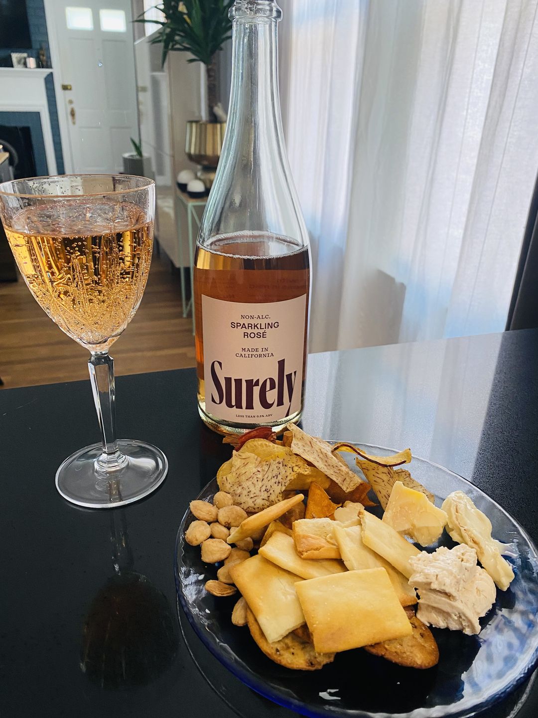 Customer photo review of Non-Alcoholic Sparkling Rosé