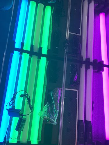 Customer photo review of 360 degree light-emitting pixel tube