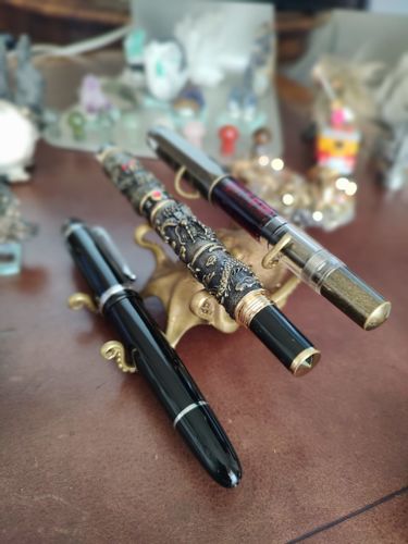 Customer photo review of Brass Octopus Phone Holder