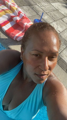 Customer photo review of 100% Natural & Organic Tanning Oil