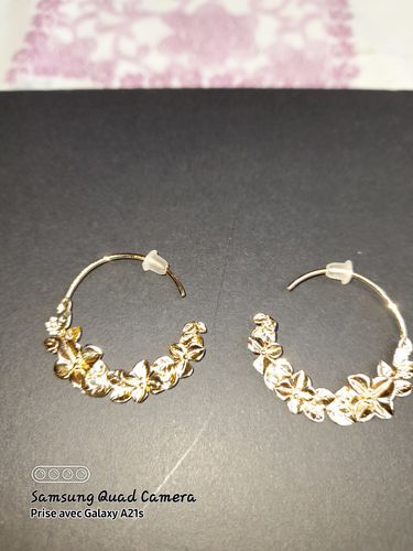 Customer photo review of Boucles d'oreilles Esmeralda