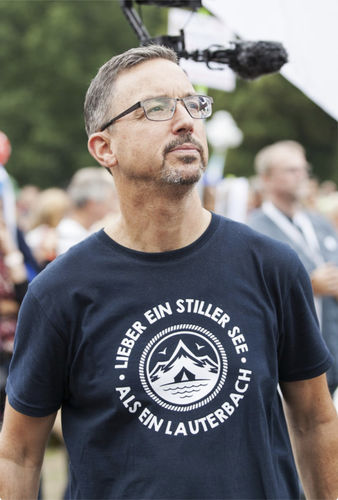 Customer photo review of SHIRT BUBEN • LIEBER EIN STILLER SEE ALS EIN LAUTERBACH