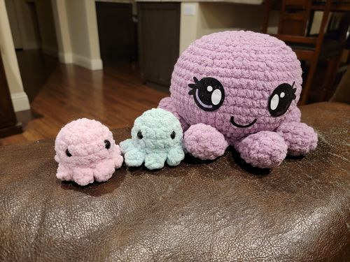 Customer photo review of Octomama & Babies Crocheted Plushie