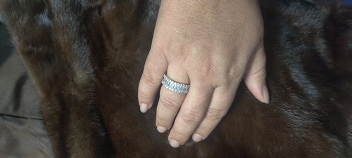 Customer photo review of “Royalty” Band