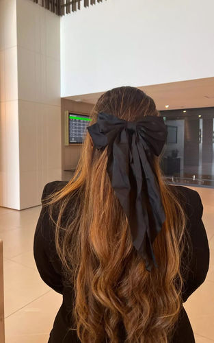 Customer photo review of Parisian Style Hair Bow