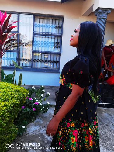 Customer photo review of KIM - Brazilian Middle Part Lace Wig