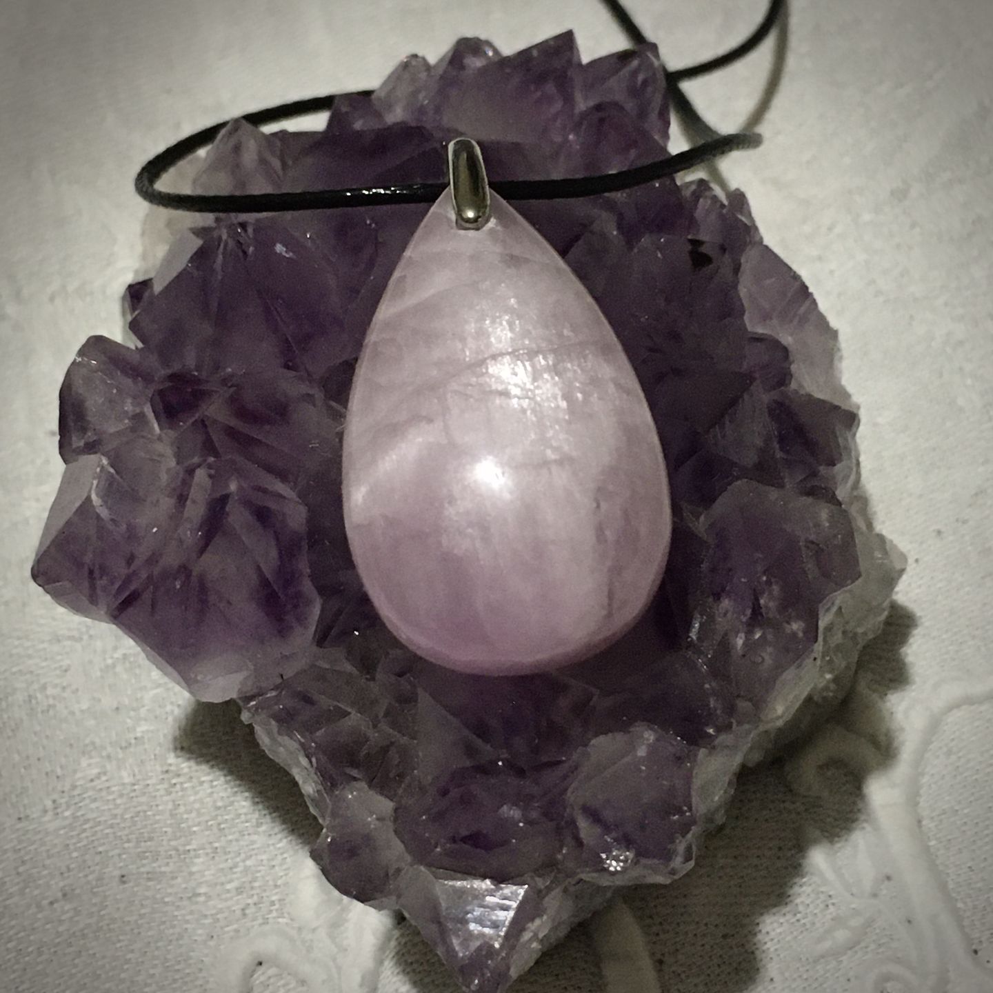 Customer photo review of Kunzite Pendentif
