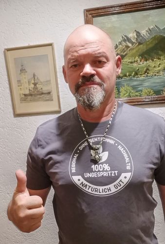 Customer photo review of DEZENTE REBELLEN ORGANIC SHIRT BUBEN • 100% UNGESPRITZT