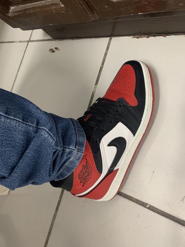 Customer photo review of Tenis Retro 1 Chicago Red
