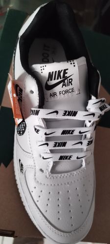 Customer photo review of Paq 6 Pares Tenis 270 Blanco Negro Negro 25/28.5