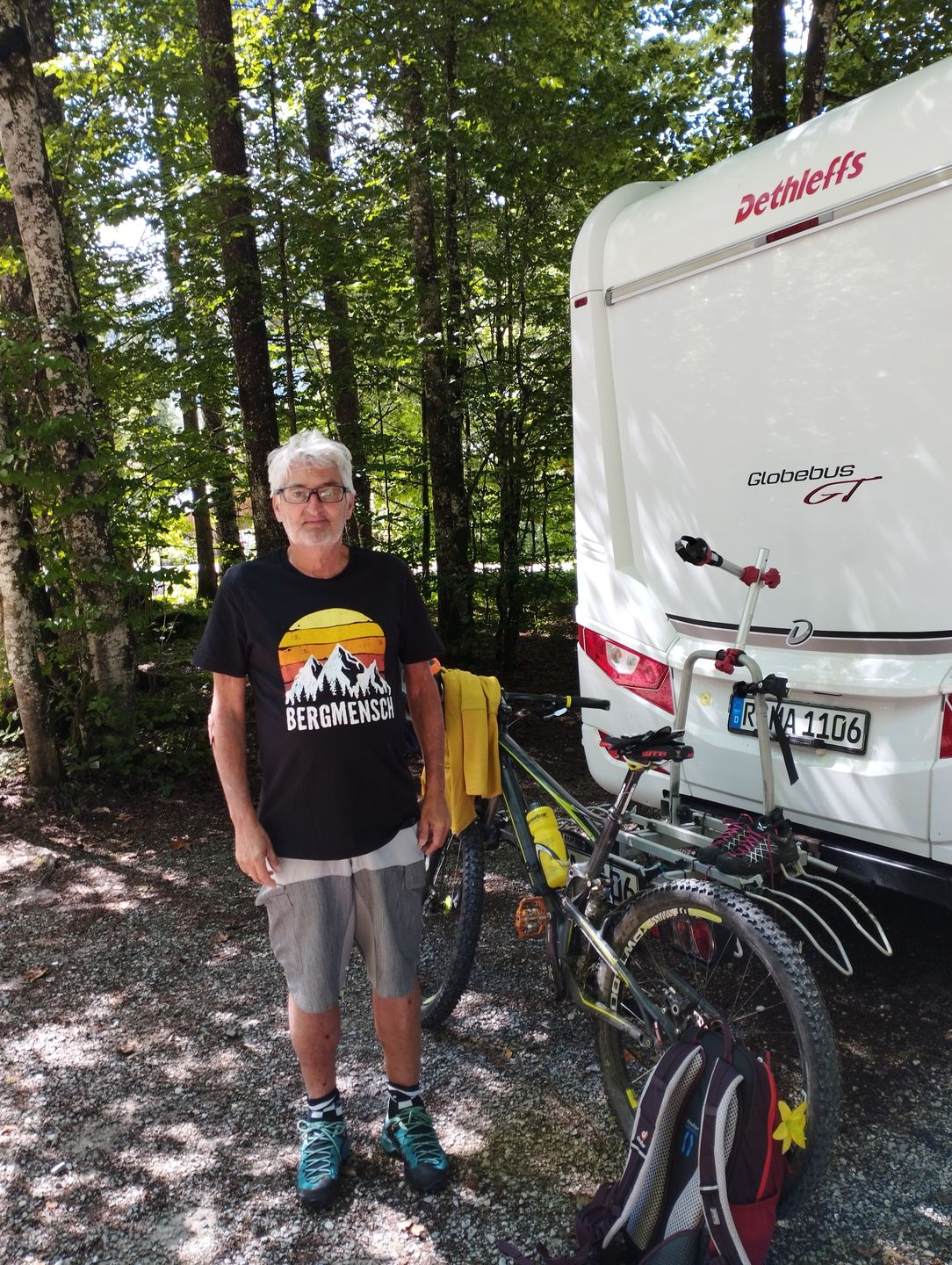 Customer photo review of Mountain Sunset - Herren Premium Organic Shirt