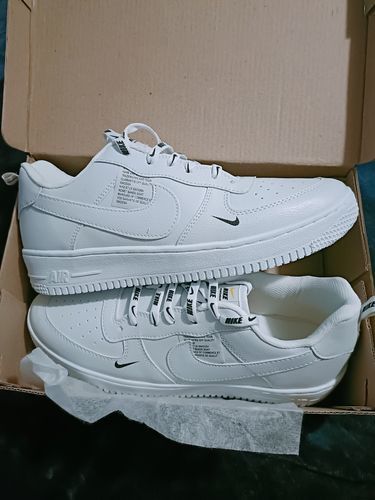 Customer photo review of Tenis 275 Blanco Total