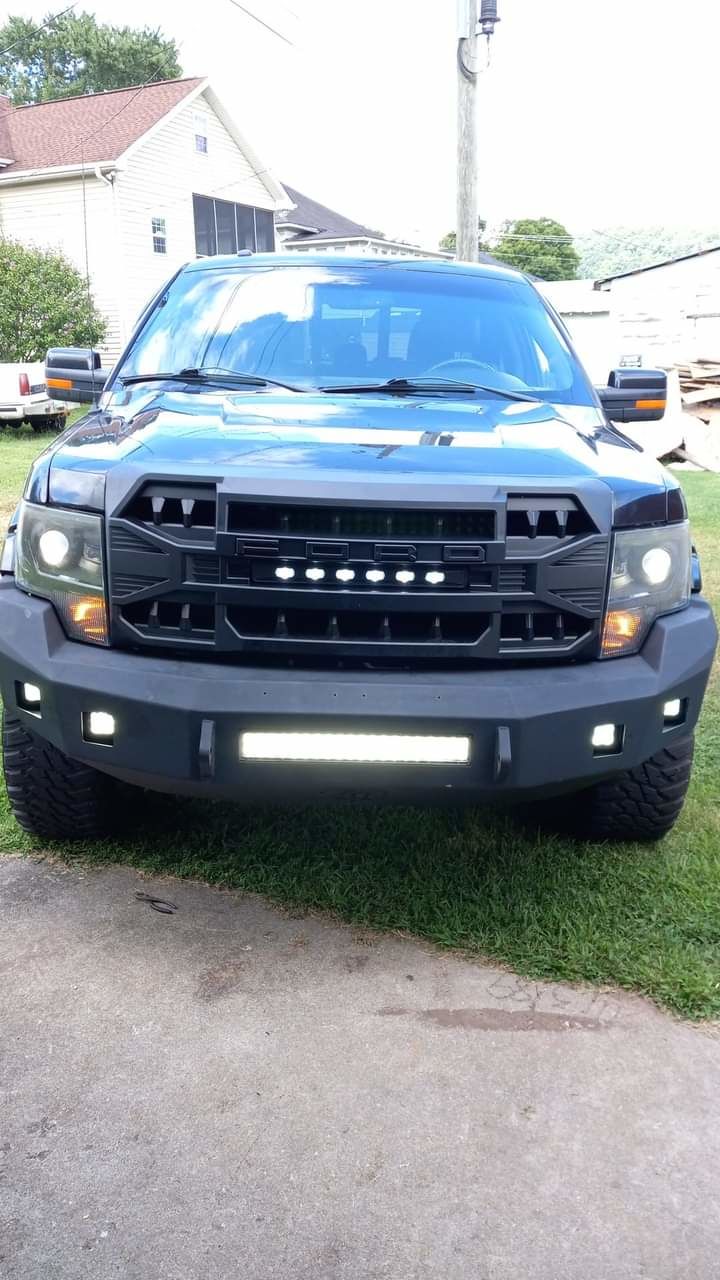 Customer photo review of Armor Grille w/ Off Road Lights for 2009-2014 Ford F150