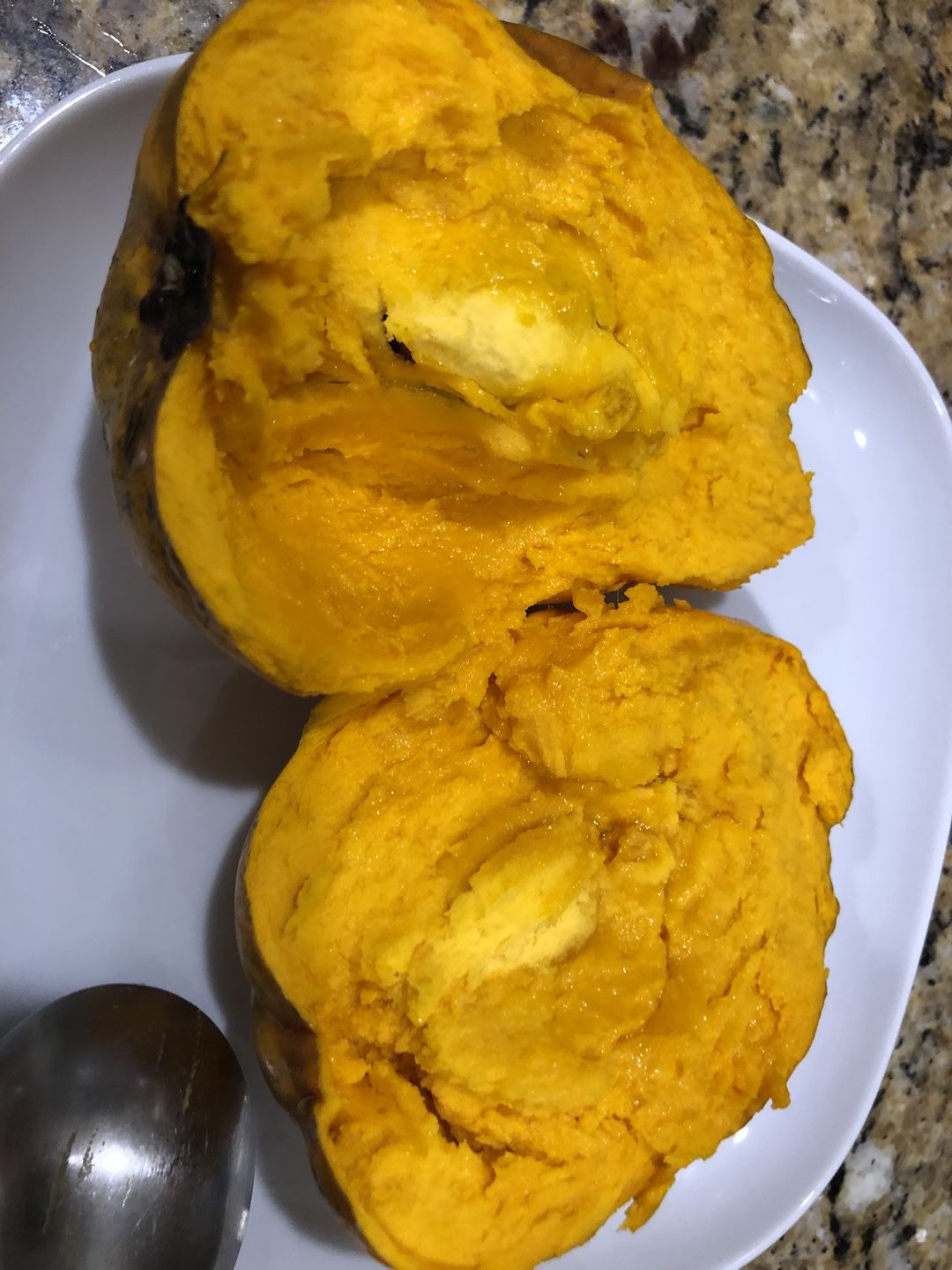 Customer photo review of Eggfruit (Canistel) Box