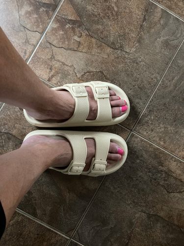 Customer photo review of Cushion Sandals - Cloud Slides